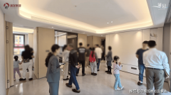 绿城中国以楼面价71412元/平方米竞得浦东新区北